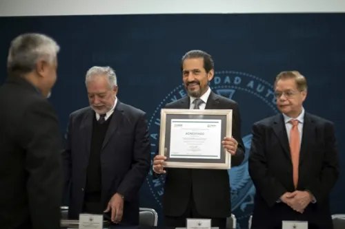 Recibe BUAP reconocimiento por la calidad de programas académicos, por parte de COPAES y los CIEES