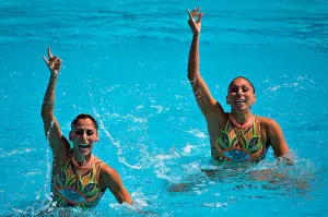 ?Sirenas? mexicanas se meten a final de nado sincronizado