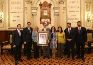 Entrega Tony Gali Cédula Real a ministra Olga Sánchez Cordero