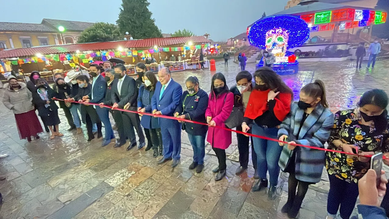 Zacatlán inaugura su feria del Pan con catrina gigante de más de 6 mil piezas de conchas