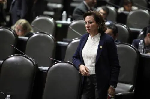 Crisis legislativa enmarca la entrega del Quinto Informe de Peña