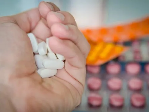 Desde Francia llega a México medicamento contra el cáncer