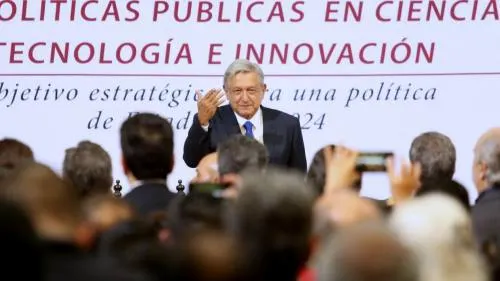 AMLO presenta plan maestro de Aeropuerto en Santa Lucía