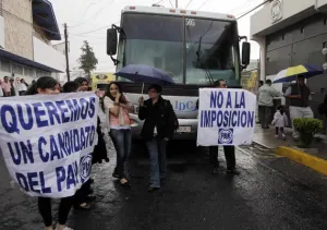 Panistas de San Martín se manifiestan contra imposición de candidato