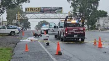 Muere motociclista tras impactarse con un vehículo en la federal Atlixco-Puebla