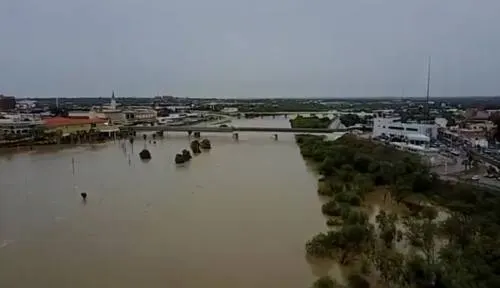 Tormenta desborda el río Bravo en Nuevo Laredo, Tamaulipas