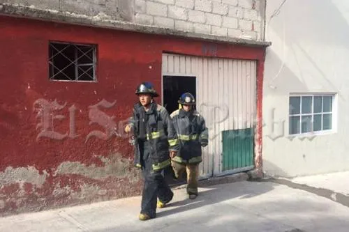Se incendia casa en la colonia Ignacio Zaragoza