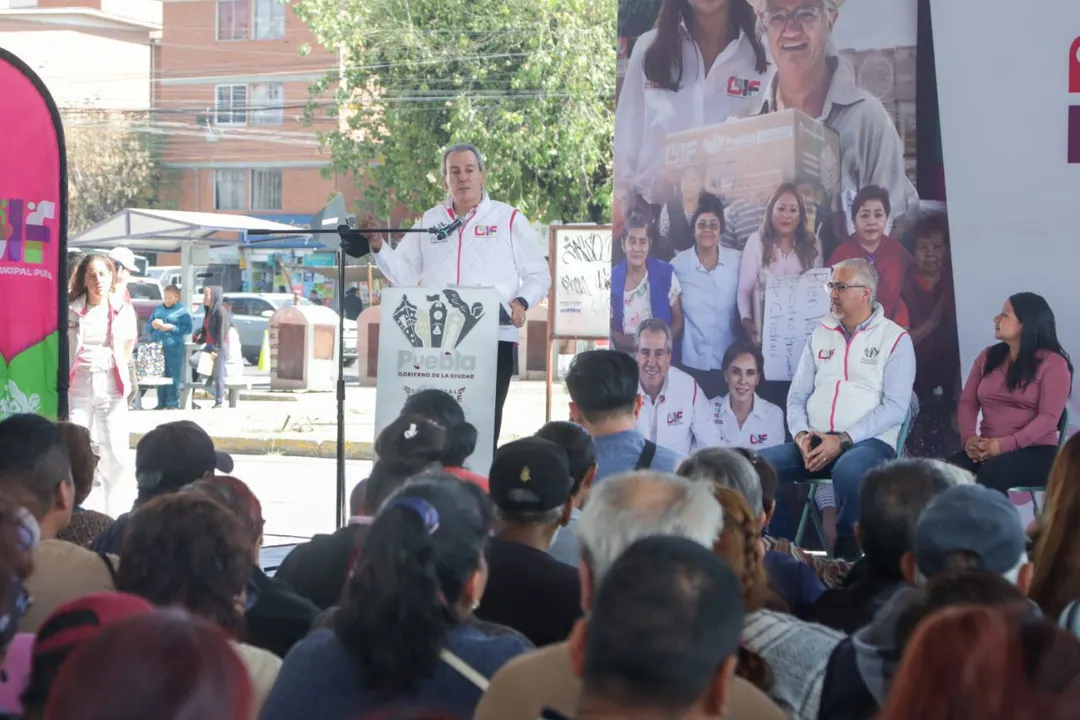 Ayto Pue Entrega Despensas U H Santa