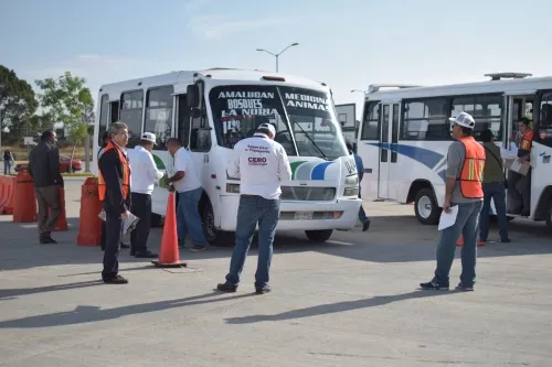 A medias, modernización y dispositivos de seguridad del transporte público en Puebla