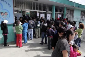 Pobladores de Acajete detienen a personas que compraban votos