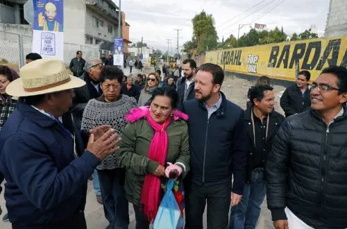 Más beneficios de la transformación llegan a Hueyotlipan con la pavimentación de la vialidad Nicolás