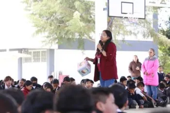 Imparte SMDIF Puebla plática de salud mental a estudiantes del Centro Escolar de Canoa