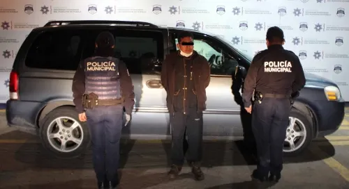 Detectó y recuperó policía municipal de Puebla una camioneta robada