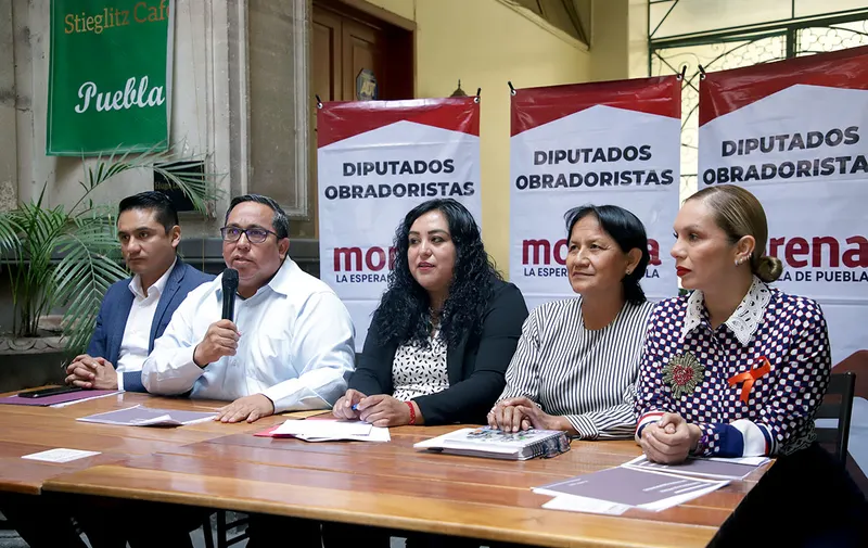 ivan-herrera-carlos-evangelista-angelica-cervantes-yolanda-gamez-daniela-mier