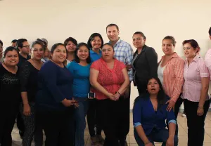 Se reúne RMV con habitantes de Huauchinango