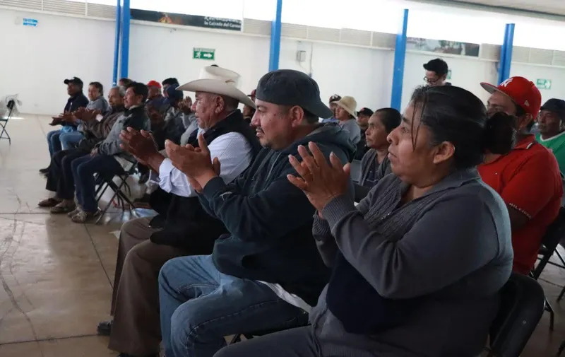 Ariadna Ayala fortalece el campo atlixquense con entrega de apoyos a productores 