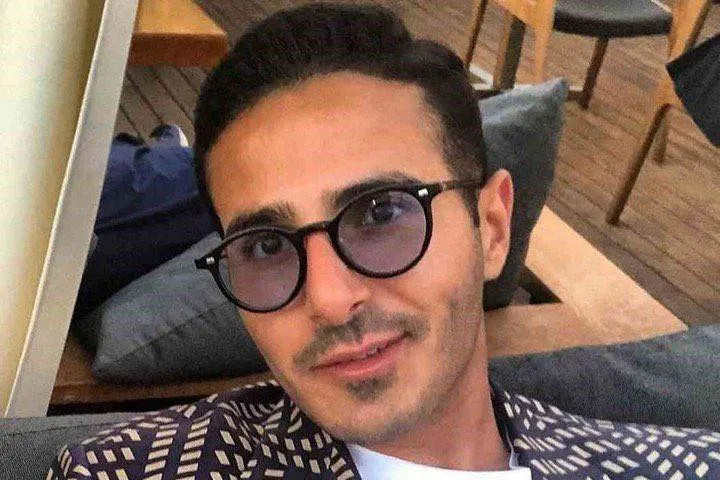 Estafador de Tinder planea ‘reality’ para conocer mujeres y limpiar su imagen