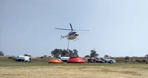 Dos aeronaves cisterna combaten incendios en Tetela de Ocampo y Saltillo La Fragua