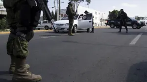 Militares y delincuentes chocan en Edomex; reportan al menos 22 muertos