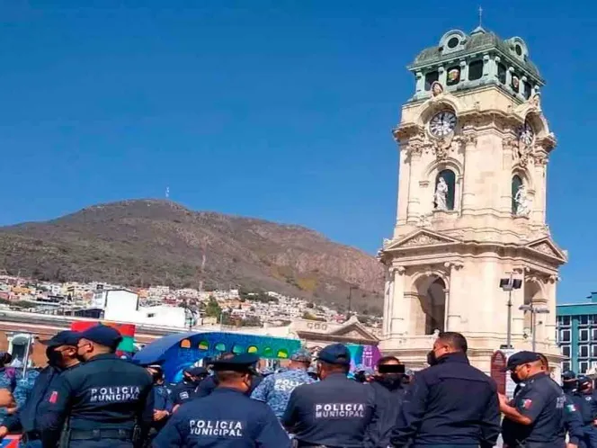 Cuatro policías municipales de Pachuca detenidos por secuestro exprés
