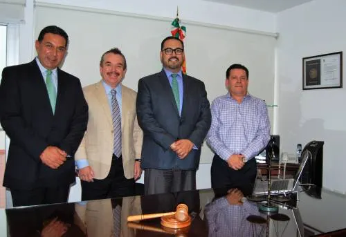 El TEEP recibe la visita del magistrado presidente de la ATERM, César Lorenzo Wong Meraz