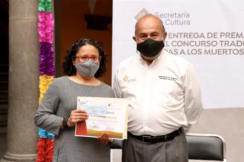 Premia Secretaría de Cultura a ganadores de certámenes literarios