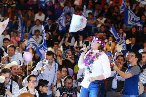 ¿Martha Erika o Blanca?