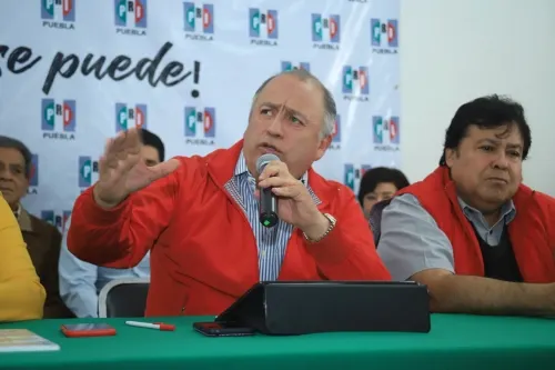 Rivera Sosa evita fijar postura sobre matrimonios igualitarios