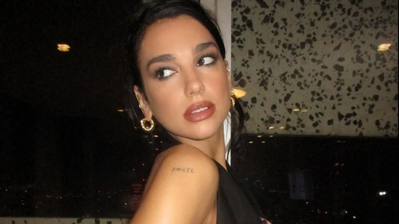Dua Lipa subió la temperatura con escotado top de cuero