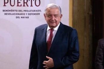AMLO estrena su primera clase de historia en la Mañanera