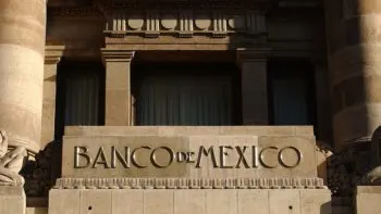 Analistas privados elevan a 0.50 % proyección de crecimiento del PIB de México en 2025