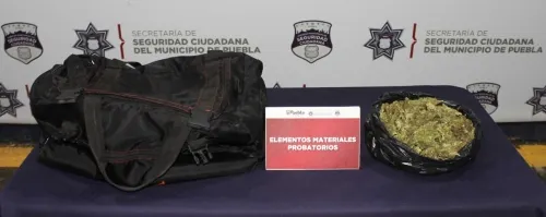 Detuvo policía municipal de Puebla a dos hombres en posesión de posible droga