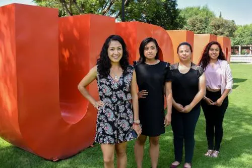 Estudiantes de la UDLAP participan en congreso realizado en Dublín, Irlanda