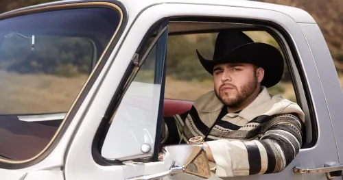 “Más caro, que ayer”, el nuevo disco de Gerardo Ortiz “El rey del corrido”
