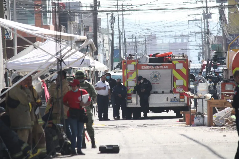 Encuentran a Roberto, tercera víctima mortal de la explosión en la 2 poniente