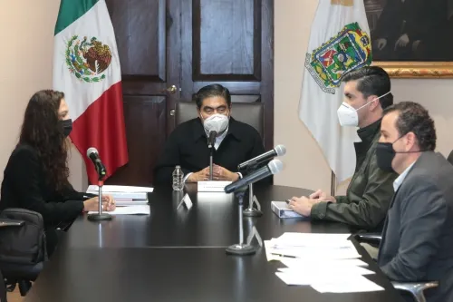 Monstruosa corrupción en RUTA denuncia Gobierno del Estado