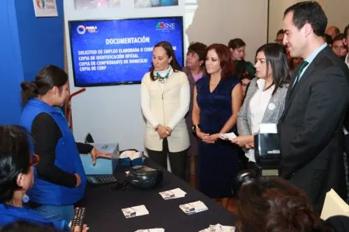Dinorah López de Gali impulsa la inclusión social a través de Feria del Empleo