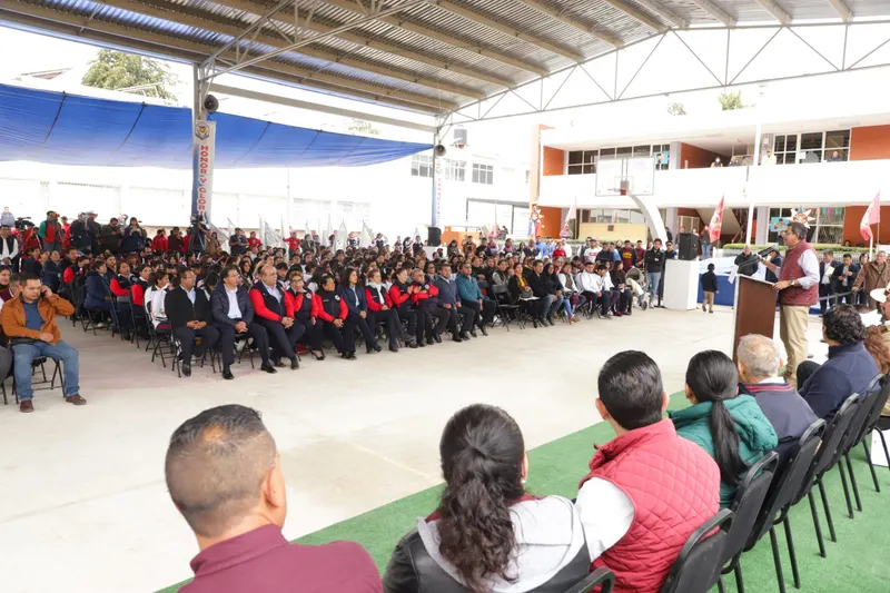Gobierno de Puebla continúa invirtiendo recursos en todo el estado; entrega obras en tres municipios