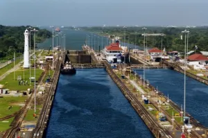 Consorcio que incluye a ICA reclama millonada al Canal de Panamá