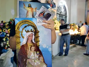 Católicos en LA continúan a la baja; crecen protestantes