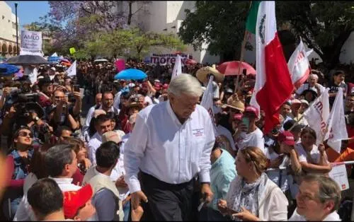 Una encuesta falsa pone a López Obrador “inalcanzable”