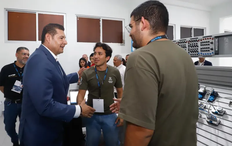 Puebla se consolida como polo tecnológico con la Competencia Regional en Automatización Industrial