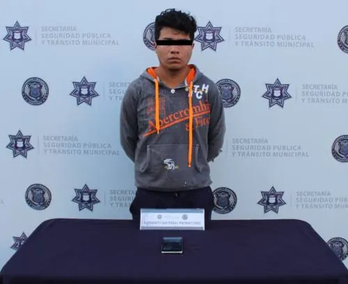 Detuvo SSPTM de Puebla a hombre por robo a transporte público