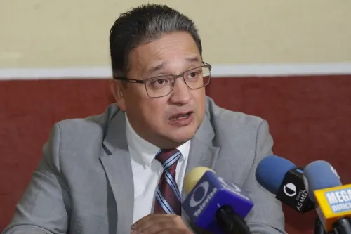 Fiscalía Especializada en feminicidio ofrece aspirante a la FGE