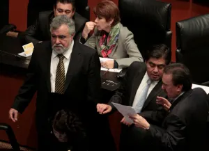 Abren mesa de negociación en Senado para reforma político-electoral