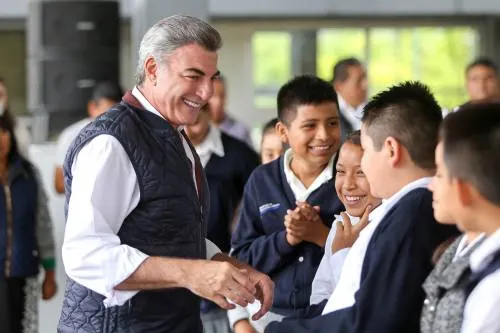 Reconstruyen más espacios educativos