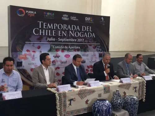 CANIRAC arrancará temporada de chiles en nogada con comida de apertura en beneficio del SMDIF
