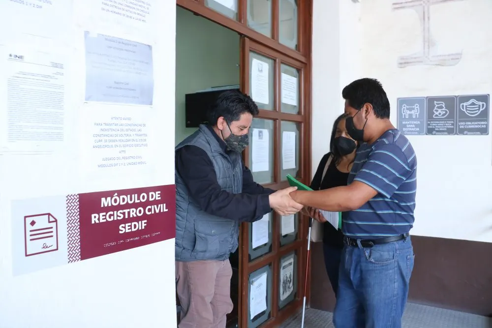 SEDIF y Registro Civil entregan 148 actas de nacimiento en Braille
