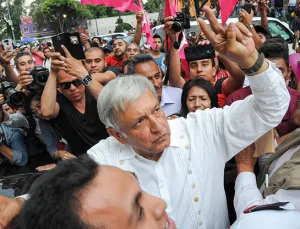 Advierte AMLO: Morena va solo en 2018