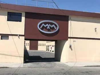 En el motel Milpa Alta, se le para a un abuelito… el corazón